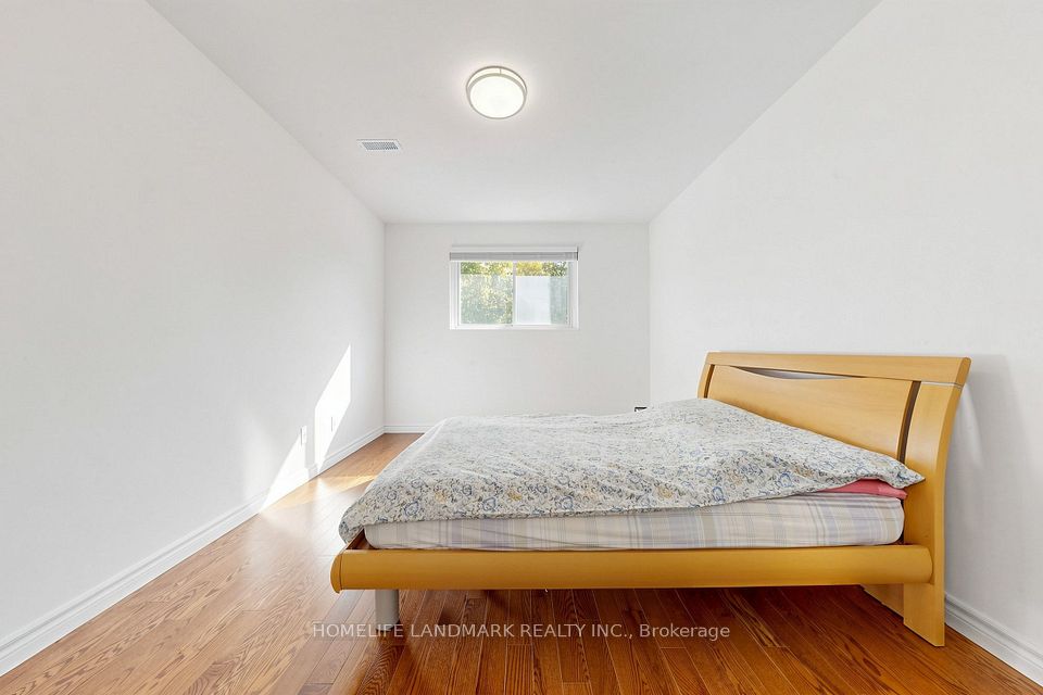 132 Chipwood Crescent, Toronto, ON M2J 3X7 20