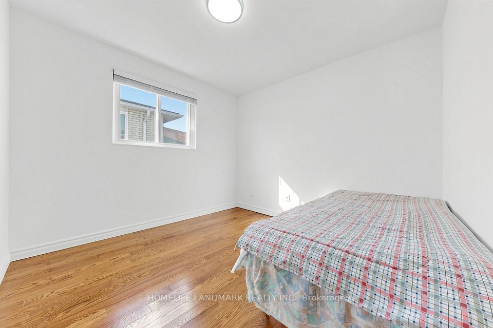 132 Chipwood Crescent, Toronto, ON M2J 3X7 22