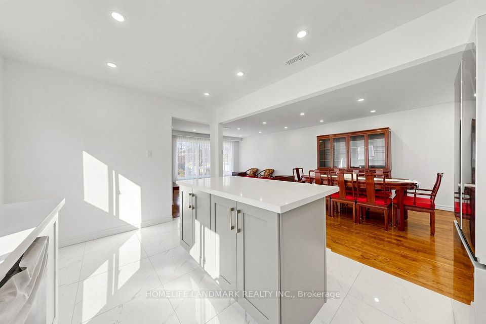 132 Chipwood Crescent, Toronto, ON M2J 3X7 13