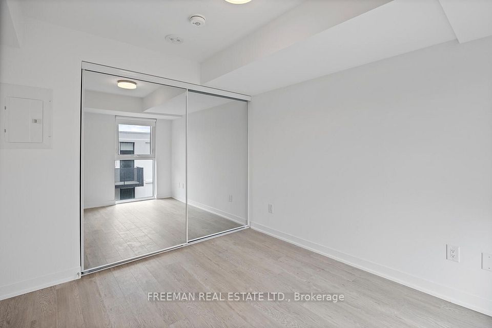 480 Wilson Avenue 1008, Toronto, ON M3H 0G1 18