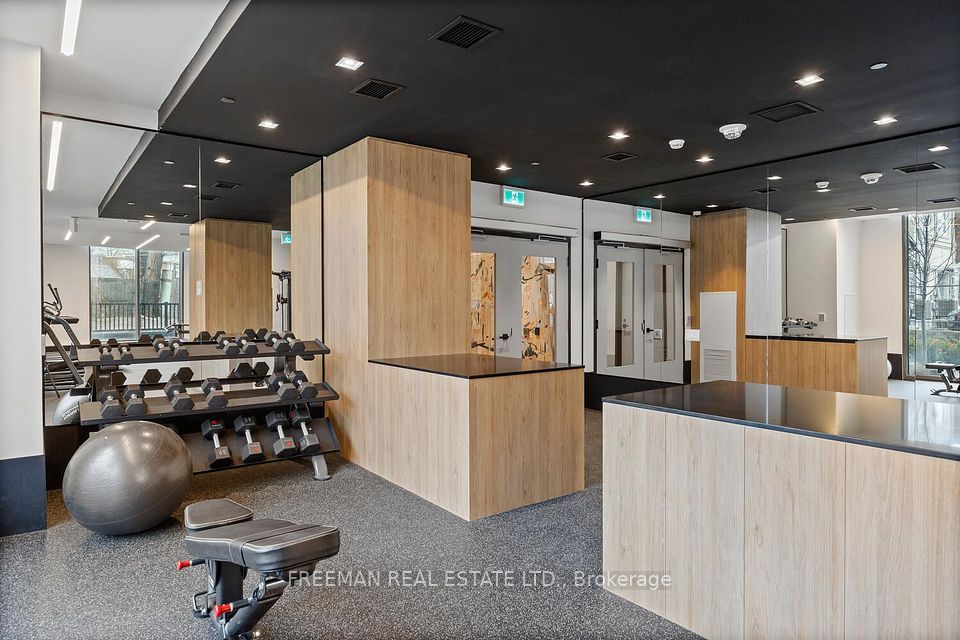 480 Wilson Avenue 1008, Toronto, ON M3H 0G1 24