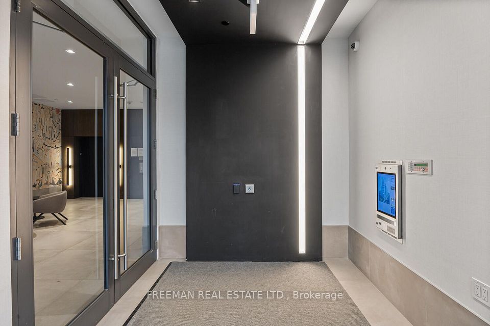 480 Wilson Avenue 1008, Toronto, ON M3H 0G1 4