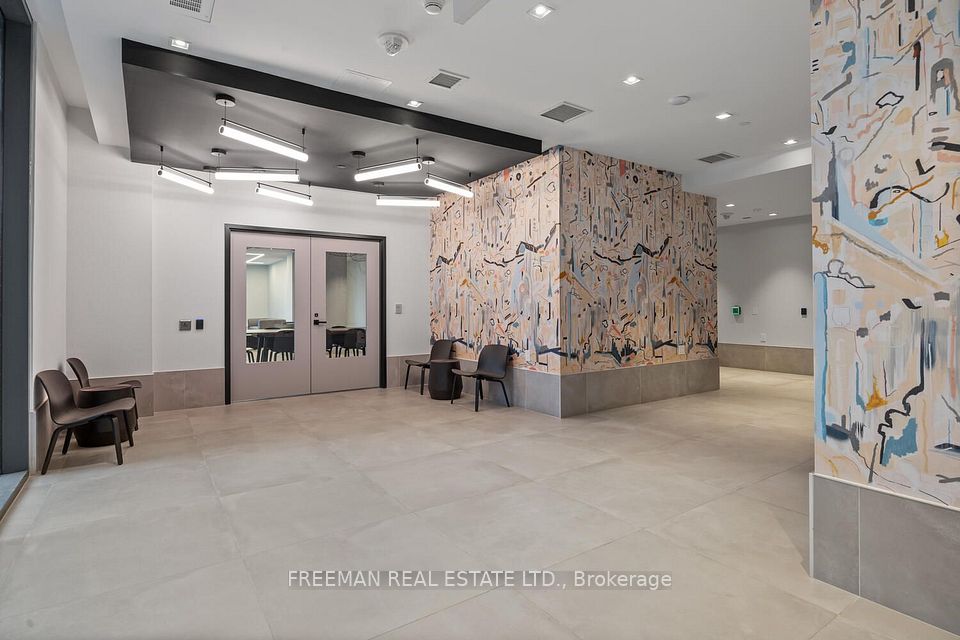 480 Wilson Avenue 1008, Toronto, ON M3H 0G1 21