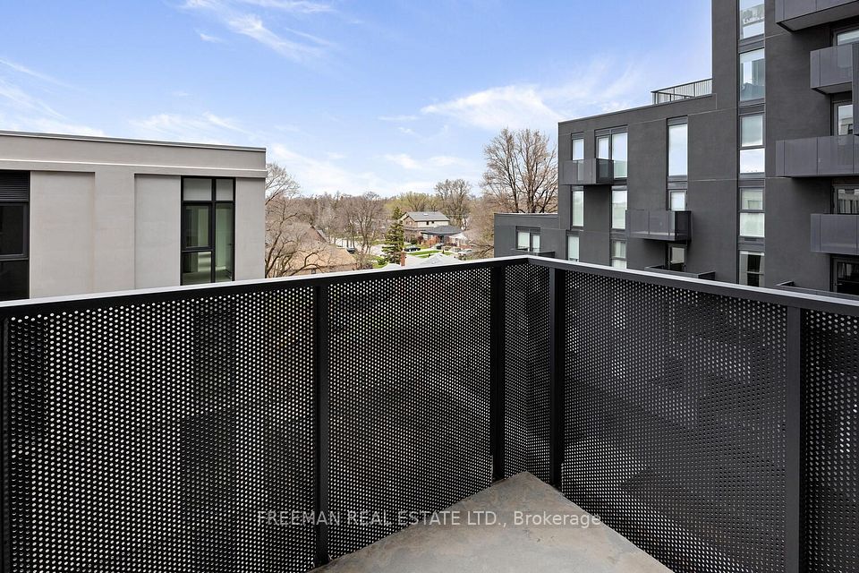 480 Wilson Avenue 1008, Toronto, ON M3H 0G1 16