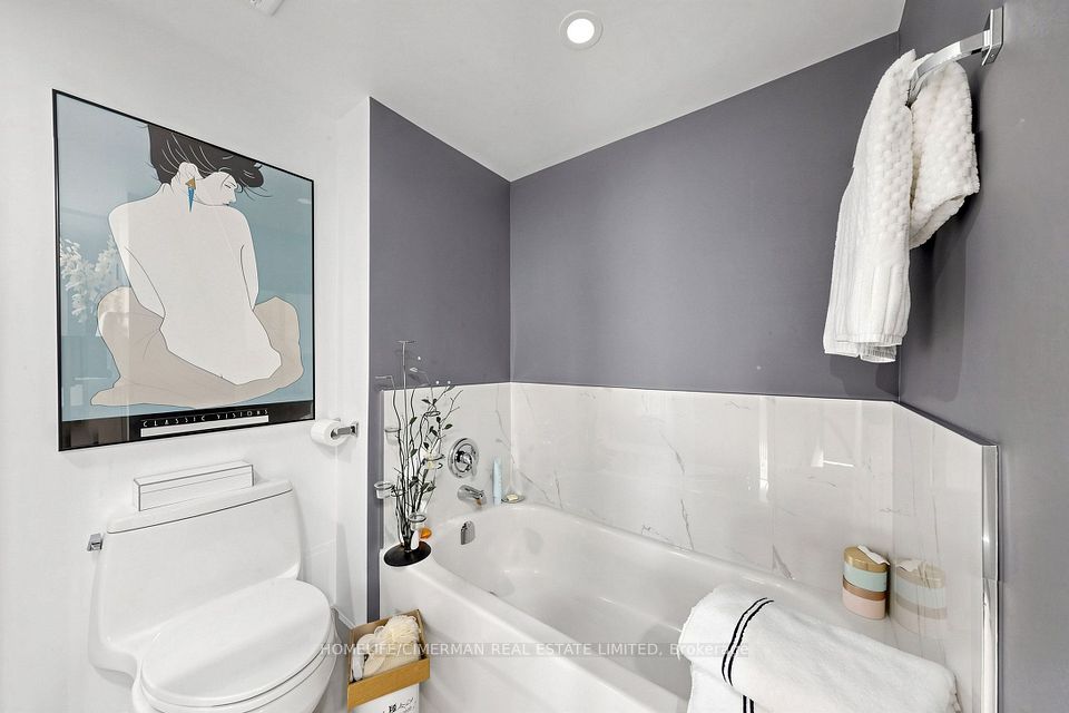 5 Concorde Place 3302, Toronto, ON M3C 3M8 25