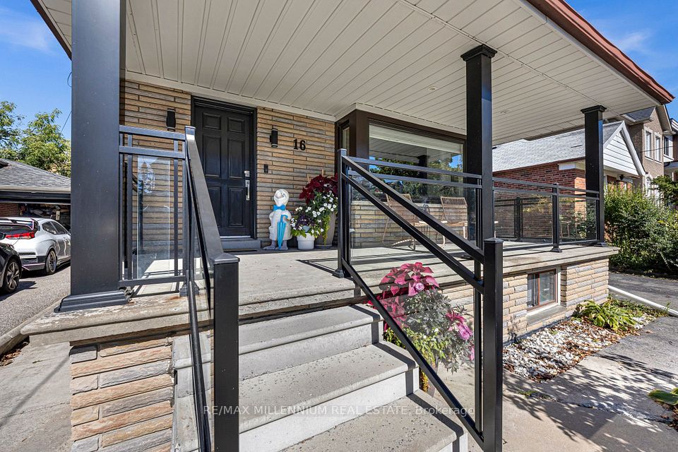 16 Sultana Avenue, Toronto, ON M6A 1S8 2