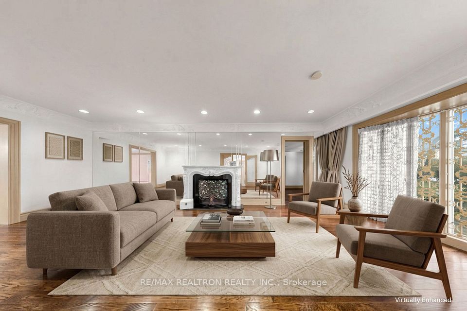 31 Arjay Crescent, Toronto, ON M2L 1C6 20