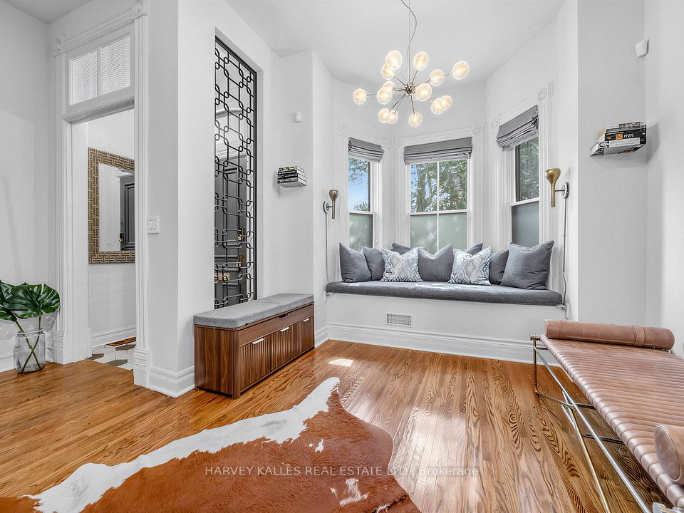 285 Brunswick Avenue, Toronto, ON M5S 2M6 4