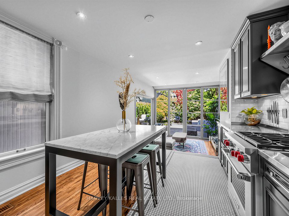 285 Brunswick Avenue, Toronto, ON M5S 2M6 11