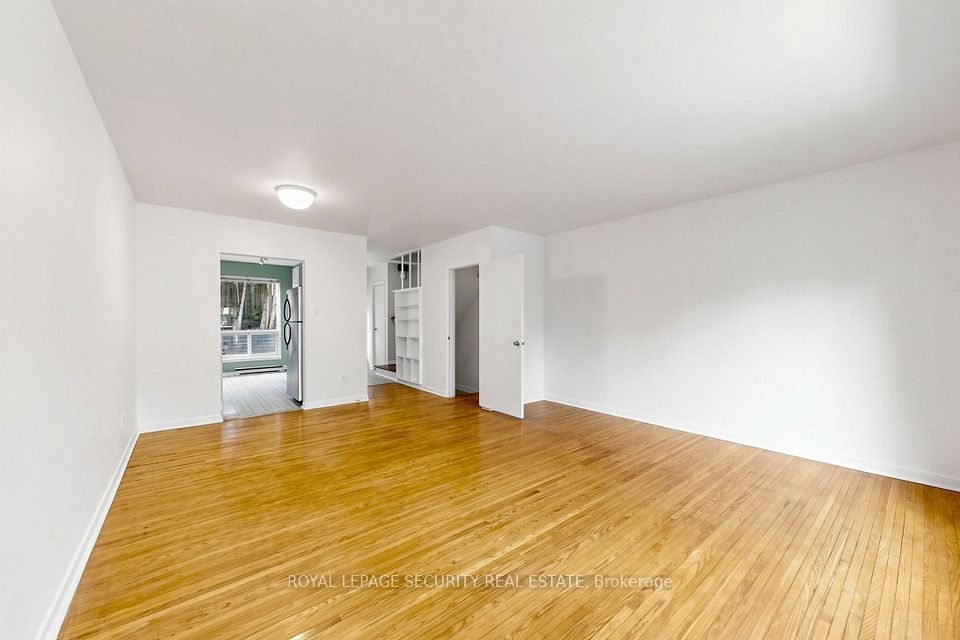 15 Liszt Gate 404, Toronto, ON M2H 1G6 12