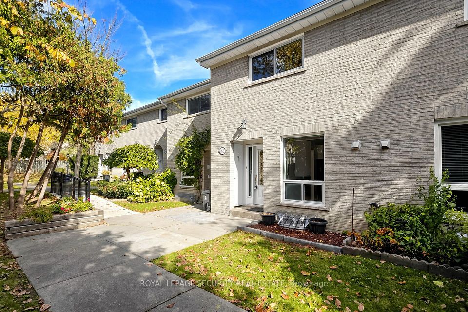 15 Liszt Gate 404, Toronto, ON M2H 1G6 3