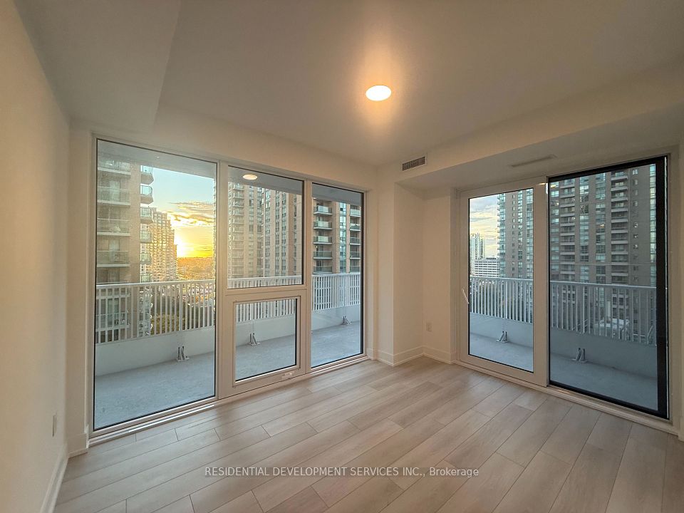 36 Olive Avenue 1002, Toronto, ON M2N 0M4 4