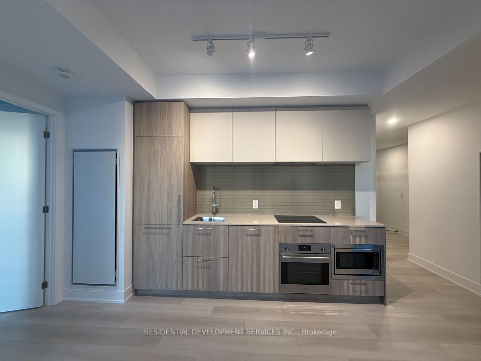 36 Olive Avenue 1002, Toronto, ON M2N 0M4 2