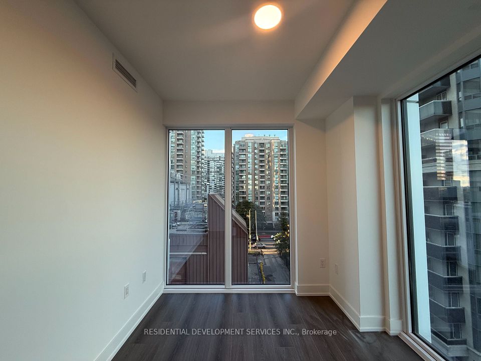36 Olive Avenue 705, Toronto, ON M2N 0M4 10