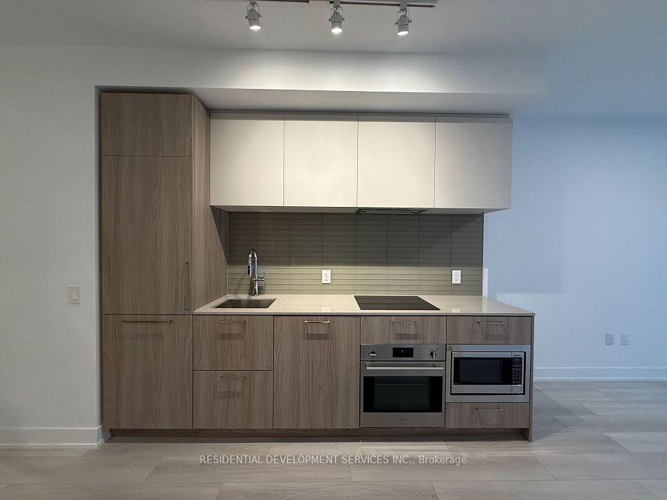 36 Olive Avenue 515, Toronto, ON M2N 0M4 3