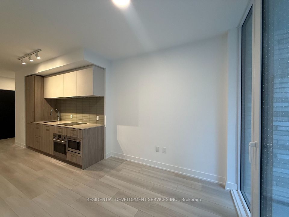 36 Olive Avenue 515, Toronto, ON M2N 0M4 2