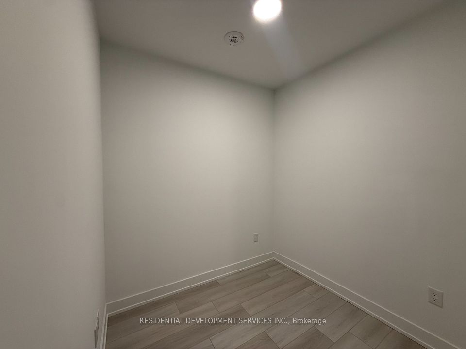 36 Olive Avenue 515, Toronto, ON M2N 0M4 12