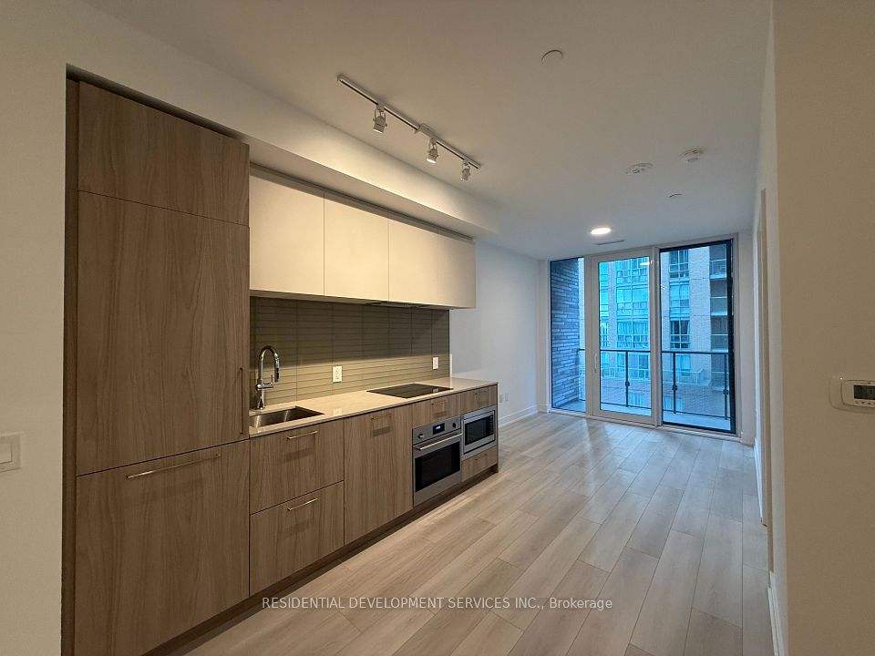 36 Olive Avenue 515, Toronto, ON M2N 0M4 5