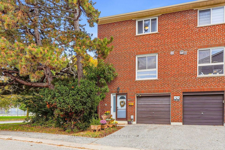 2 Virgo Starway, Toronto, ON M2J 1N7 2