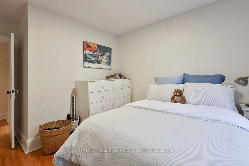 127 Albertus Avenue, Toronto, ON M4R 1J6 21