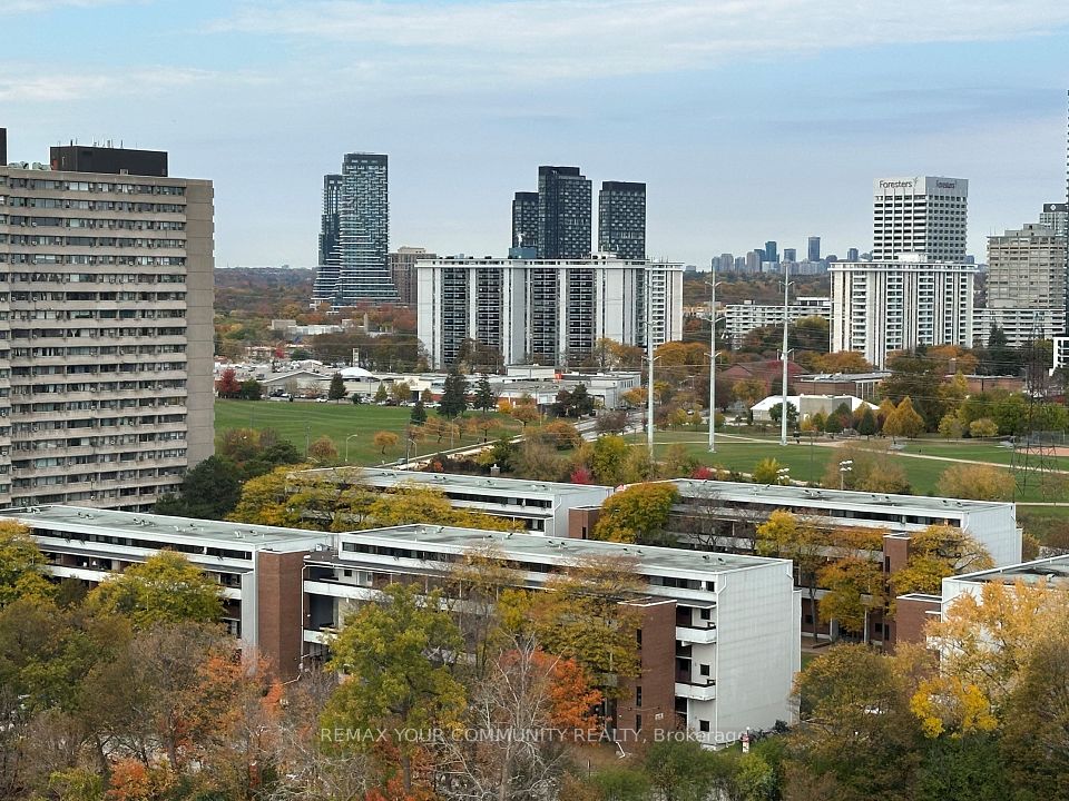 15 Vicora Linkway 1603, Toronto, ON M3C 1A9 9