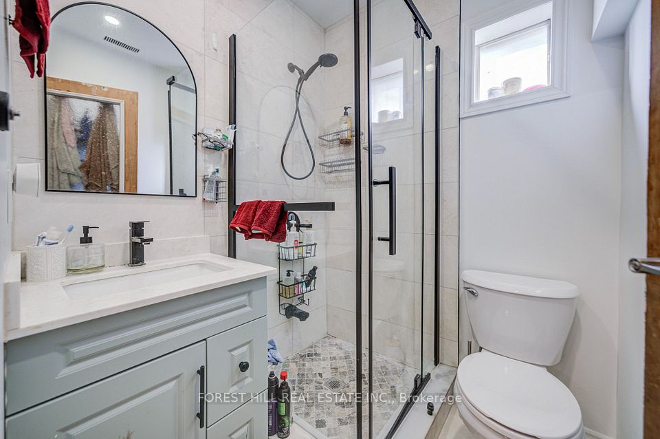 121 Niagara Street, Toronto, ON M5V 1C7 11