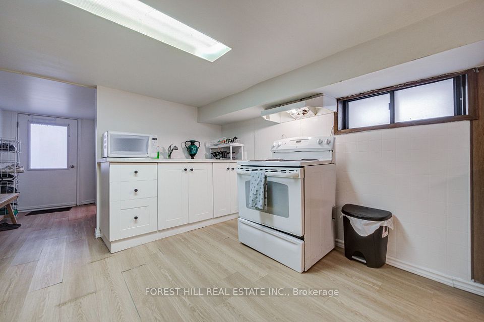 121 Niagara Street, Toronto, ON M5V 1C7 25