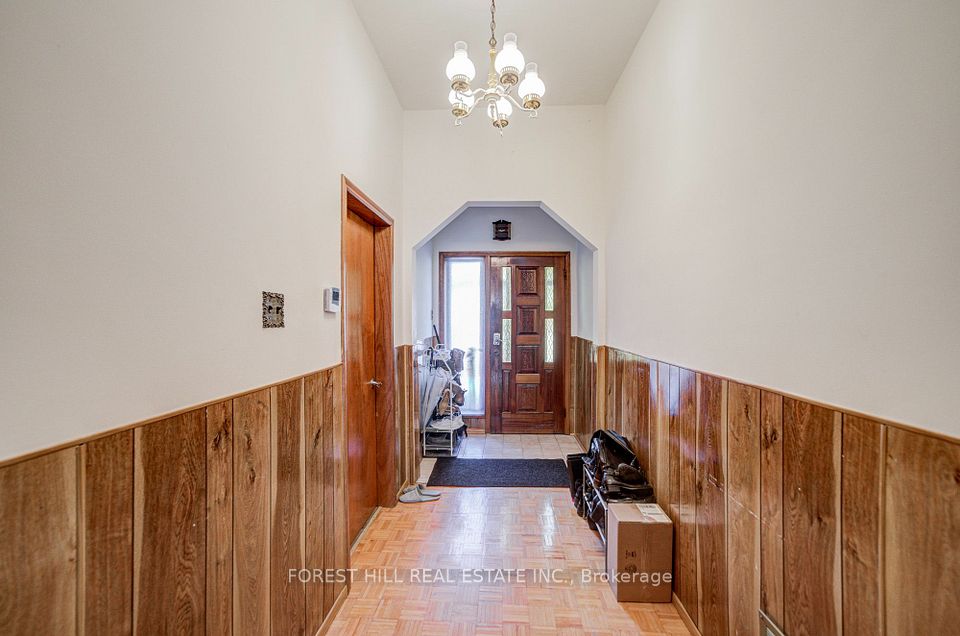 121 Niagara Street, Toronto, ON M5V 1C7 3