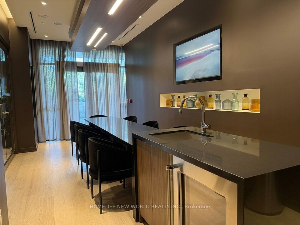 10 Deerlick Court 413, Toronto, ON M3A 0A7 14