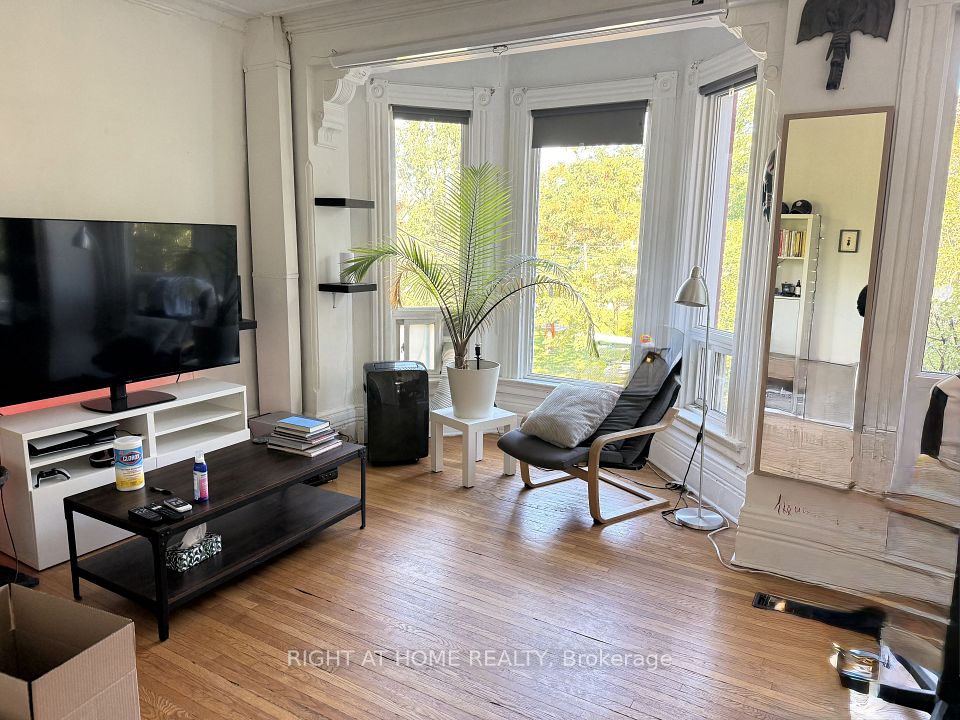 Semi-Detached  at 3 Wales Avenue, Toronto, ON M5T 1J2