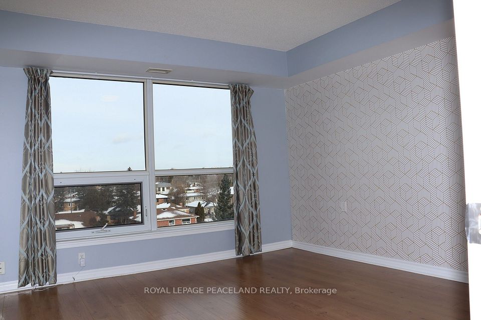 872 Sheppard Ave West Avenue W 502, Toronto, ON M3H 2T5 13