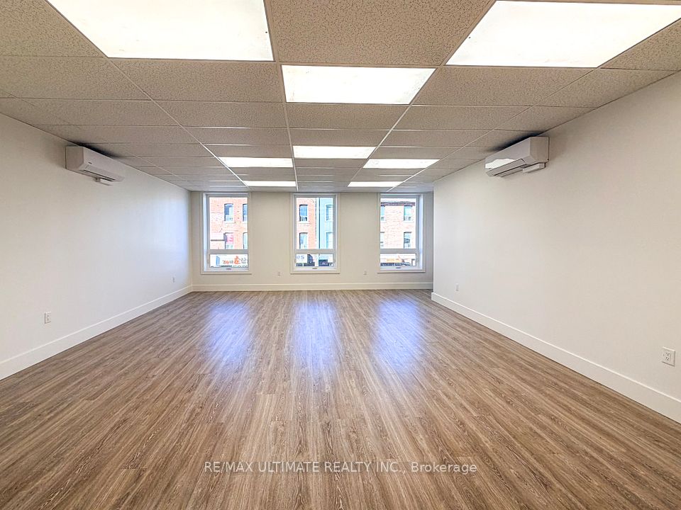 617A Bloor Street, Toronto, ON M6G 1K8 9