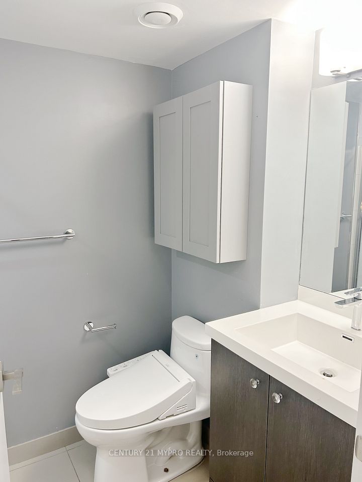 89 Mcgill Street 1401, Toronto, ON M5B 0B1 6