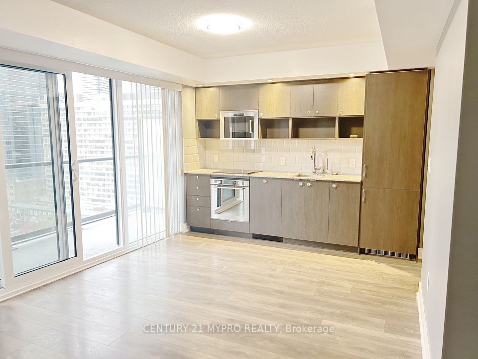 89 Mcgill Street 1401, Toronto, ON M5B 0B1 4