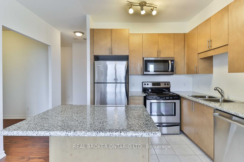 135 Wynford Drive 1505, Toronto, ON M3C 0J4 6