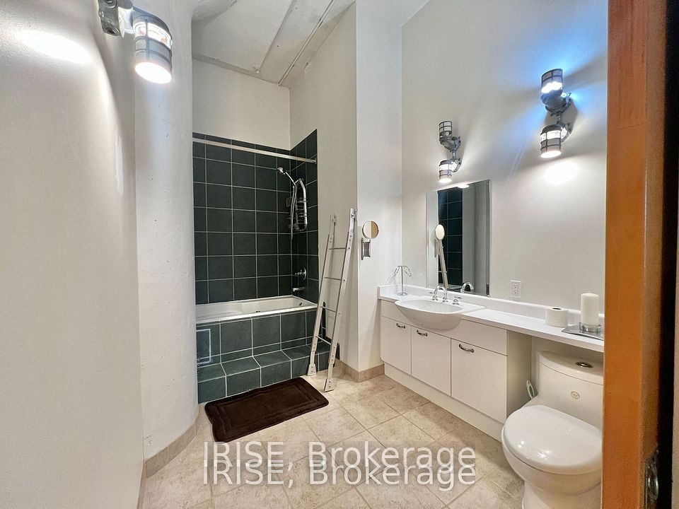 155 Dalhousie Street W 713, Toronto, ON M5B 2P7 8