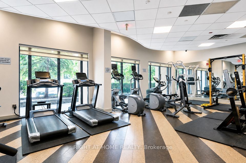 650 Sheppard Avenue E 403, Toronto, ON M2K 3E4 3