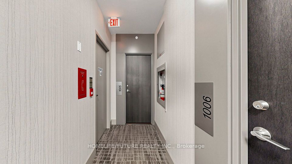 50 Bruyeres Mews 1005, Toronto, ON M5V 0H8 6