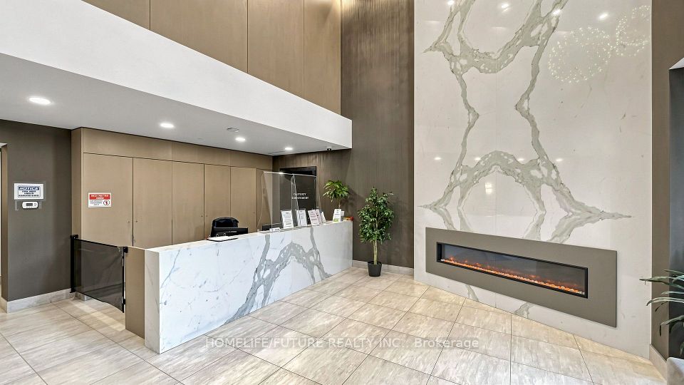 50 Bruyeres Mews 1005, Toronto, ON M5V 0H8 4