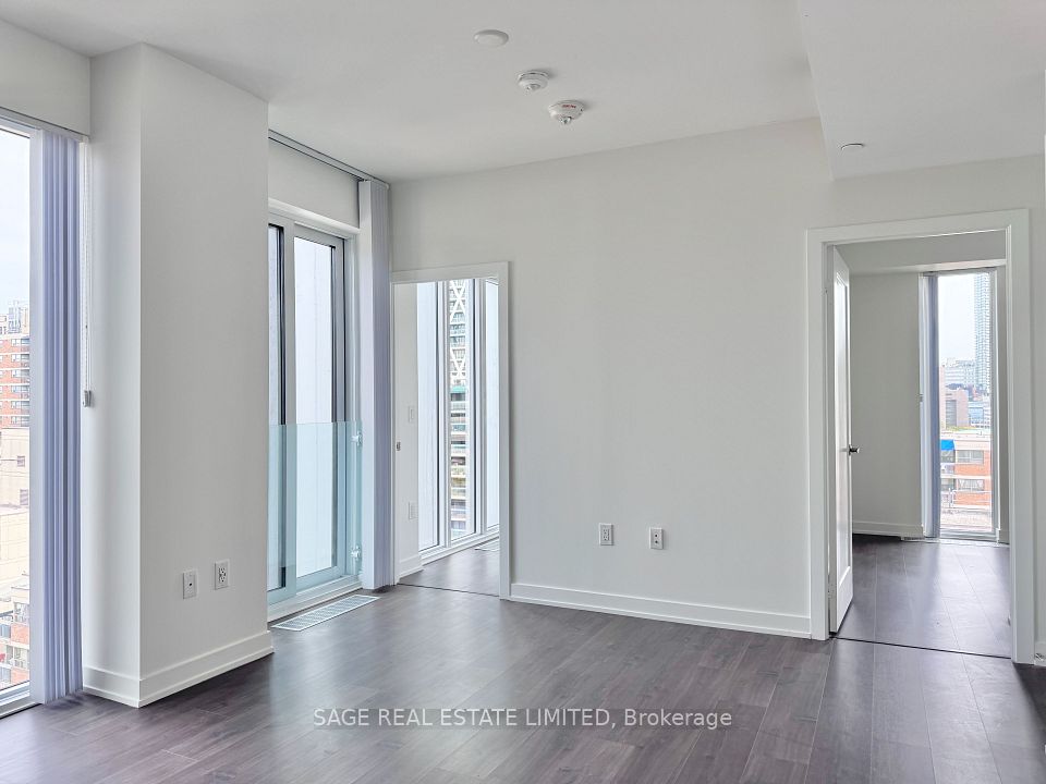 50 McCaul Street 1105, Toronto, ON M5T 0B6 9