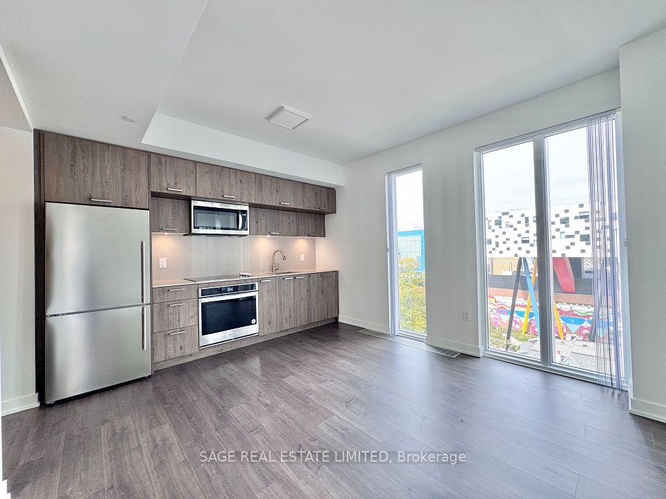 50 McCaul Street 1105, Toronto, ON M5T 0B6 6