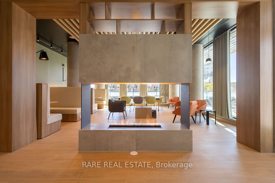 235 Ballioll Street 406, Toronto, ON M4S 1C7 6