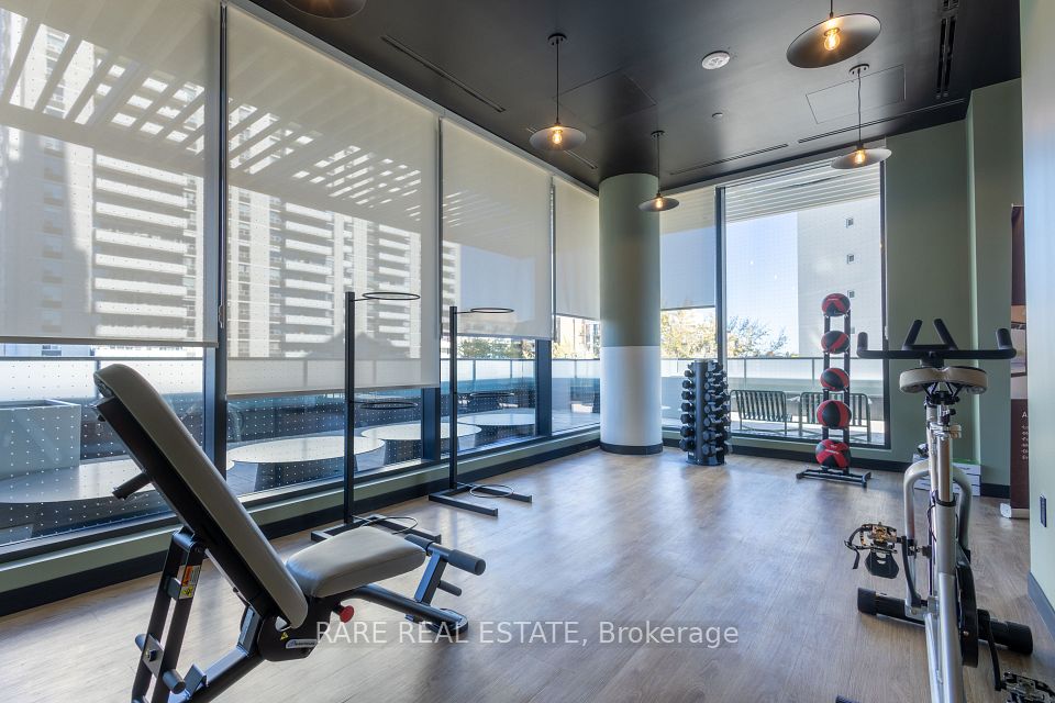 235 Ballioll Street 406, Toronto, ON M4S 1C7 16