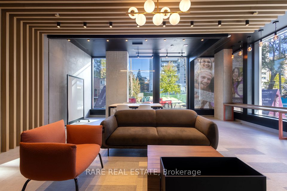 235 Ballioll Street 801, Toronto, ON M4S 1C7 21
