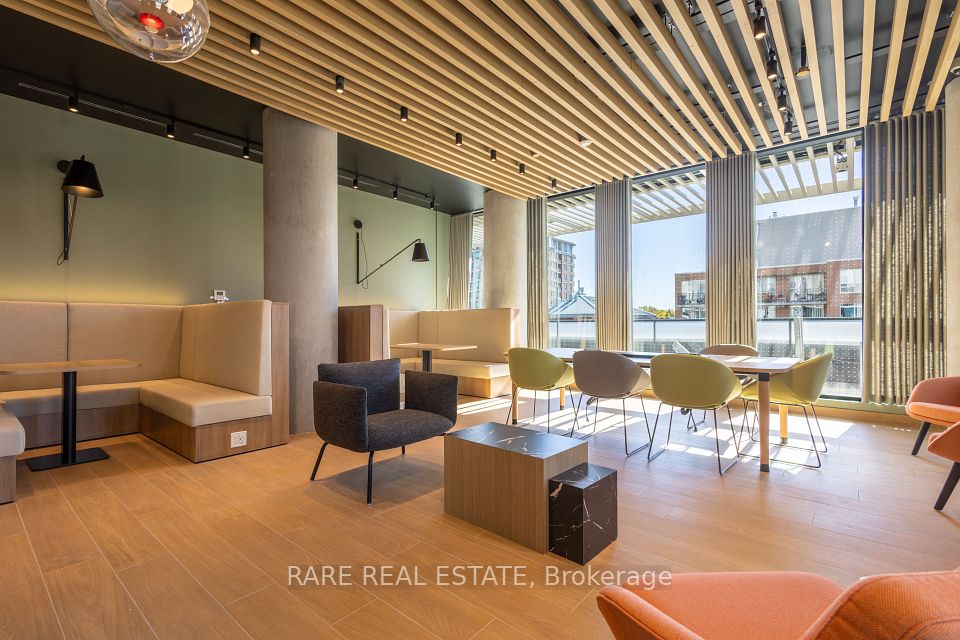 235 Ballioll Street 1407, Toronto, ON M4S 1C7 8