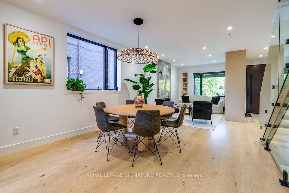 182 Beatrice Street, Toronto, ON M6G 3G1 6