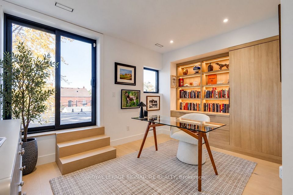182 Beatrice Street, Toronto, ON M6G 3G1 13