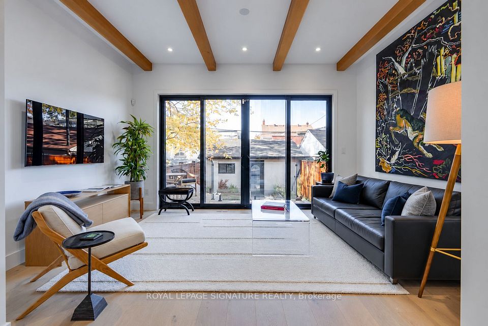 182 Beatrice Street, Toronto, ON M6G 3G1 11