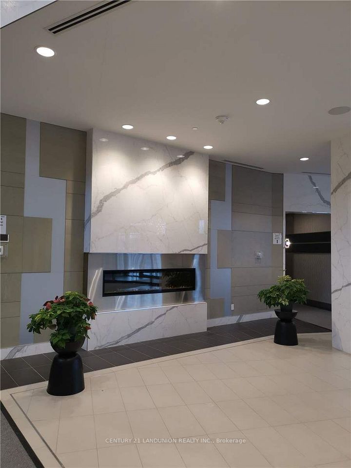 50 Ann O'reilly Road 1505, Toronto, ON M2J 0C9 6
