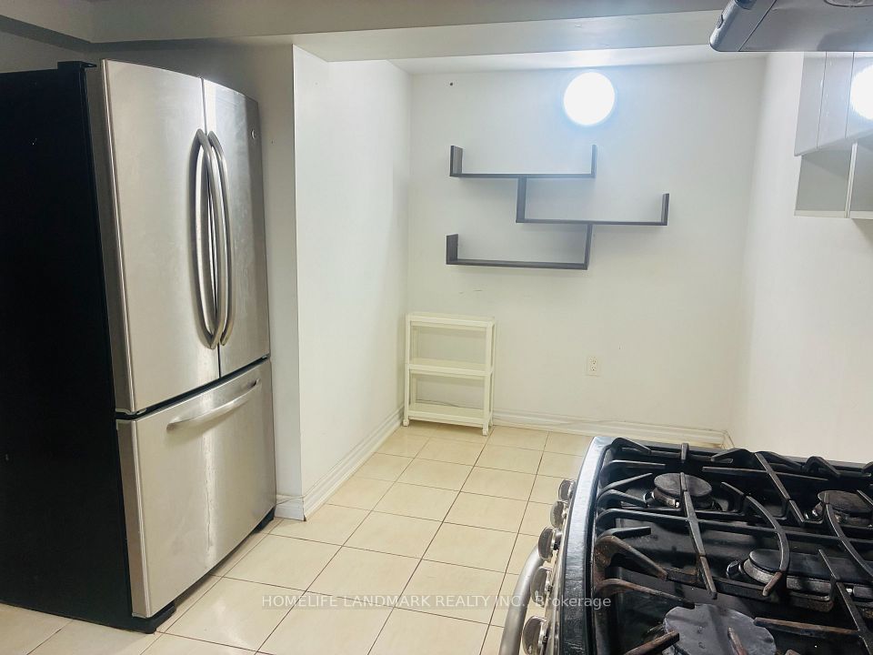 3 Tinder Crescent BSMT APT, Toronto, ON M4A 1L2 4